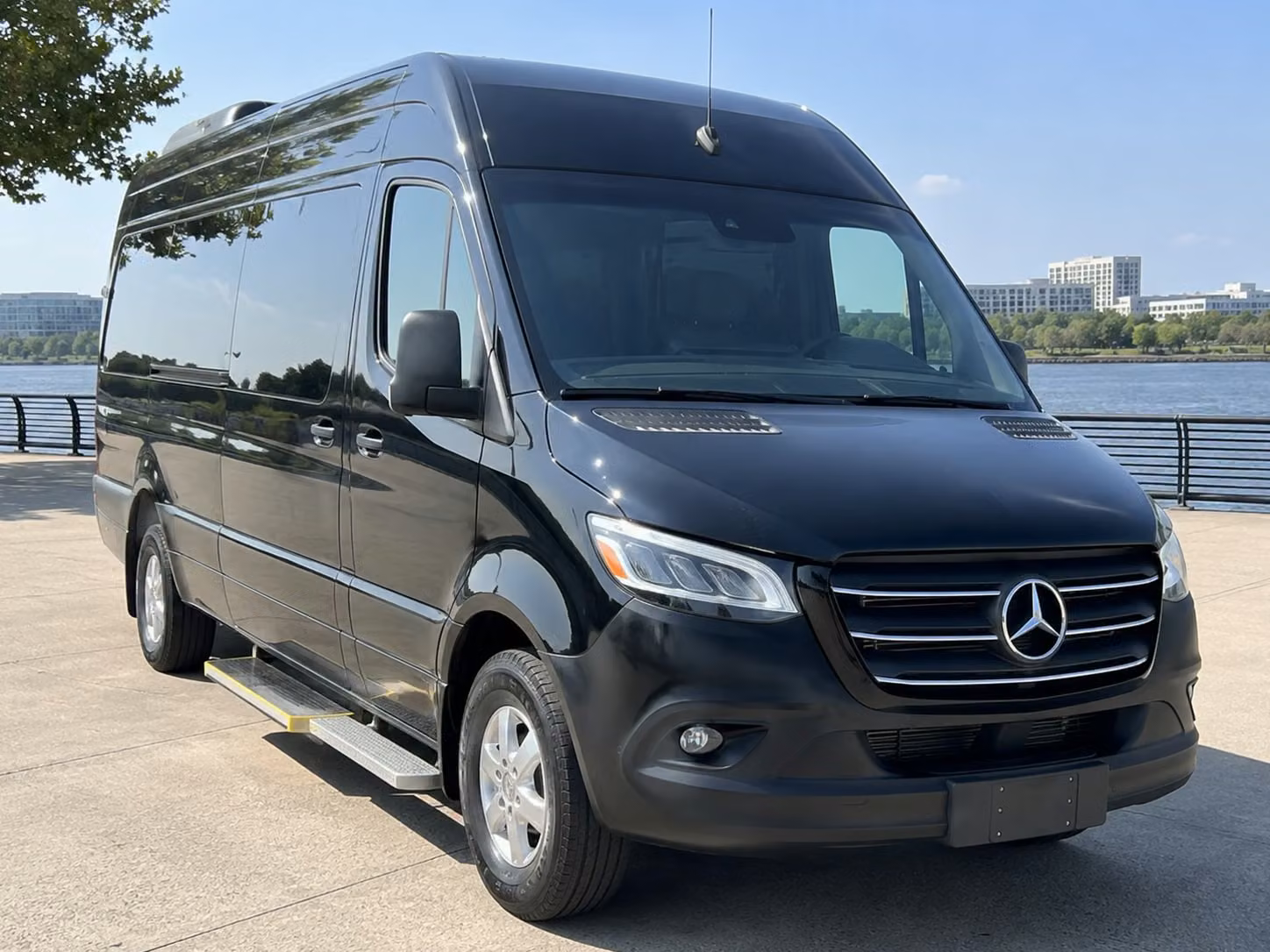 charleston airport transfer shuttle bus services