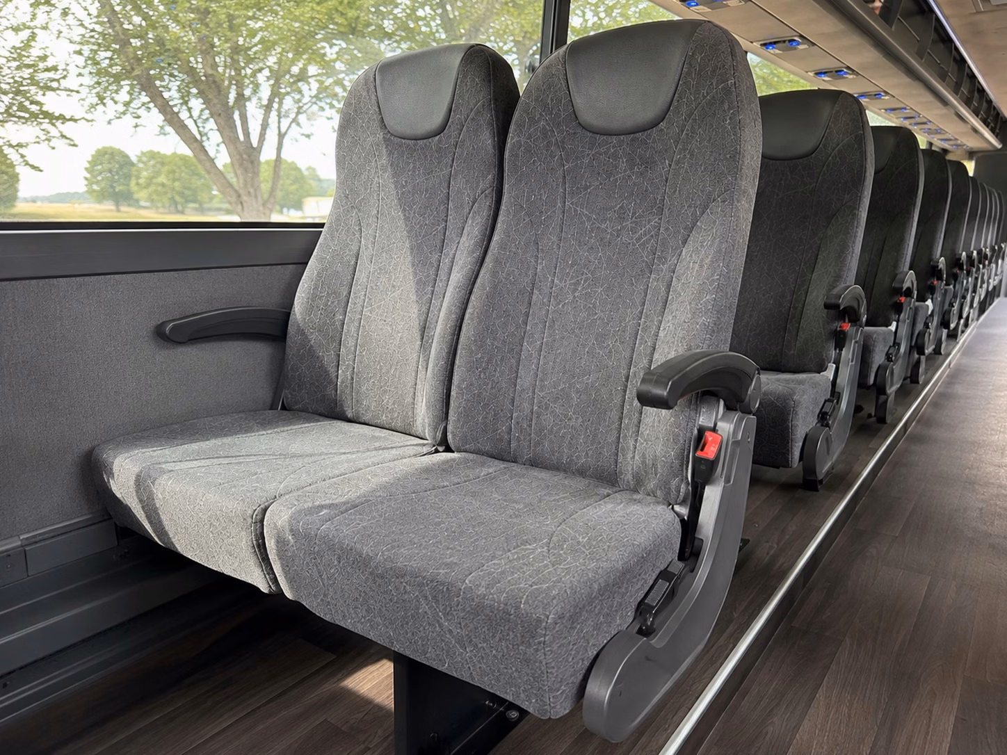 charter bus rentals for large wedding guest lists in charleston