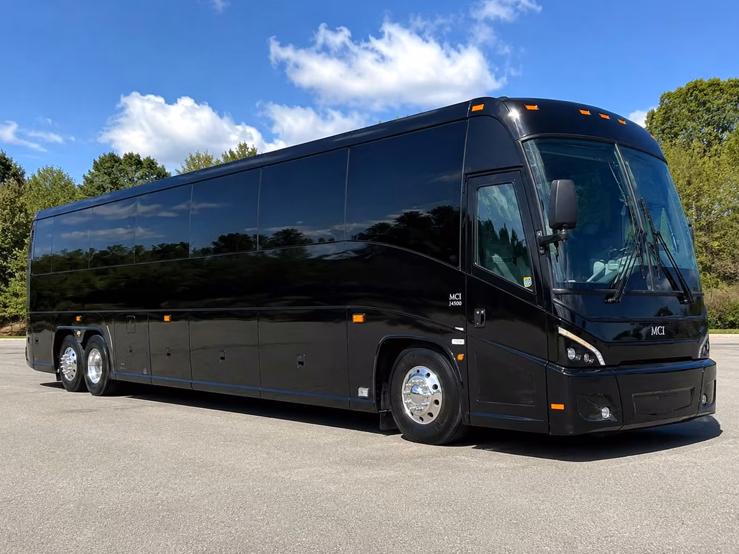 charterbuscharleston com is the easiest way to book charleston corporate transportation