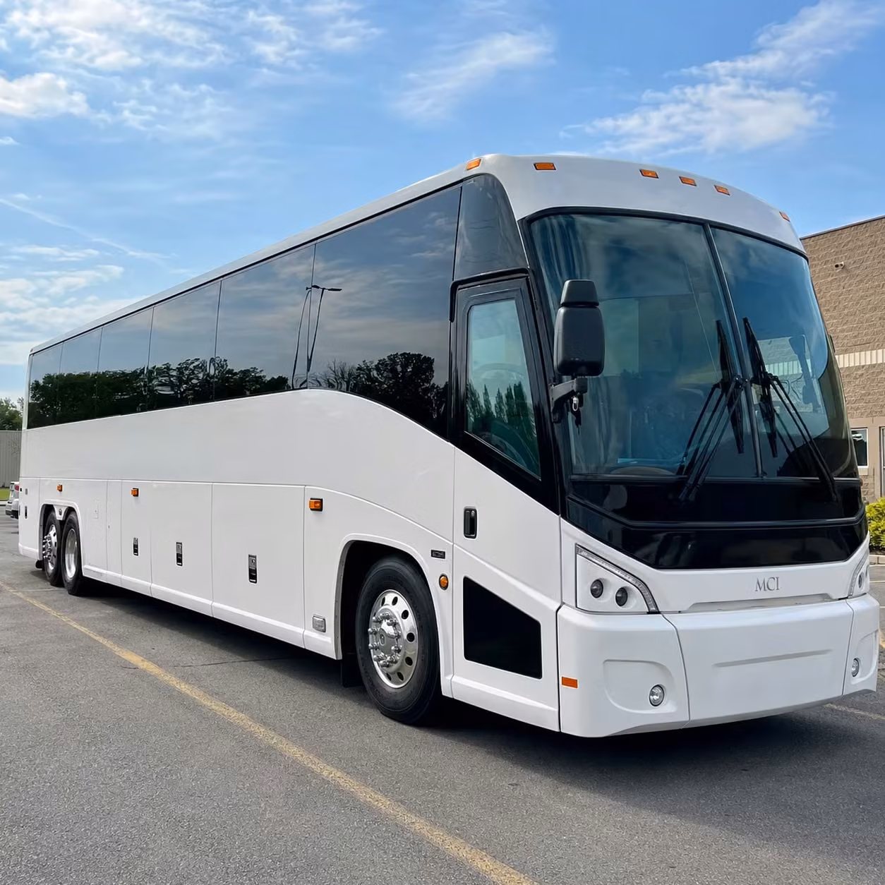 let charterbuscharleston com handle long distance transportation for charleston school and university groups