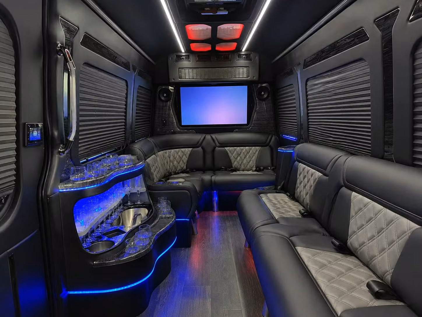 school field trips and group event transportation near charleston