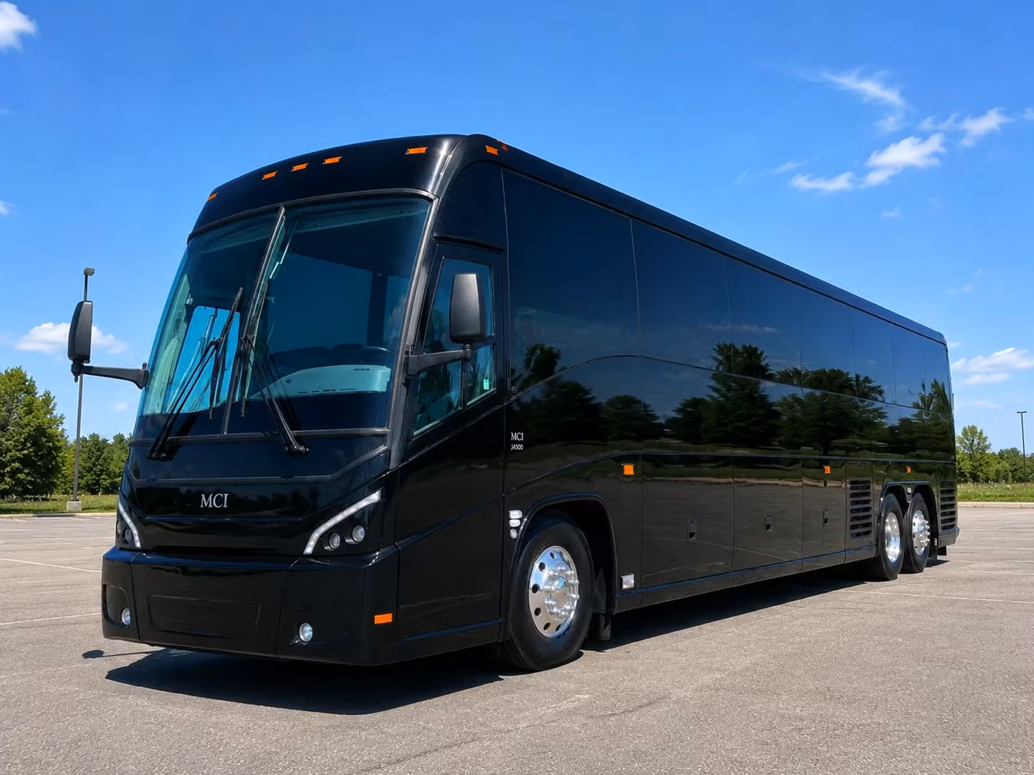 wedding guest shuttles and ceremony transportation in charleston